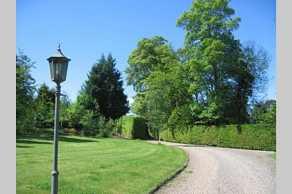 Harleyburn Cottages - Stables And Saddlery Melrose Bagian luar foto